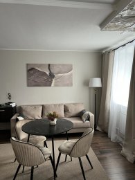 5bc9198a-9c9c-452c-a127-9cde209b1895